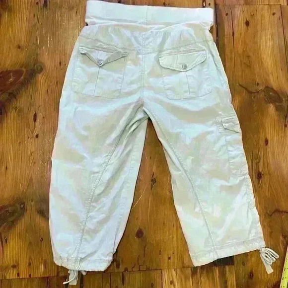 Motherhood Cargo stretch maternity Capris size large - Picture 9 of 11